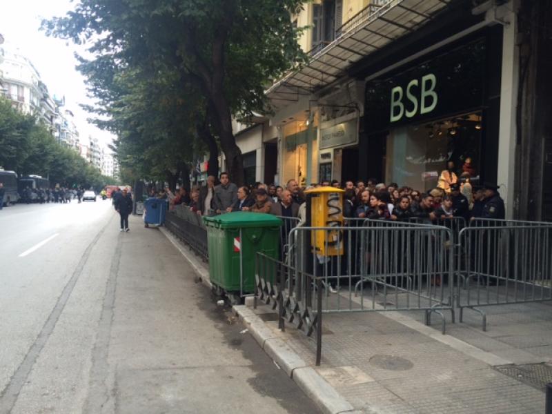 Αντιδράσεις πολιτών στη Θεσσαλονίκη για τα μέτρα ασφαλείας στην παρέλαση (Video) - Media