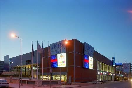 Πάτρα: «Ντου» σε εμπορικό κέντρο από ενόπλους με καλάσνικοφ - Media