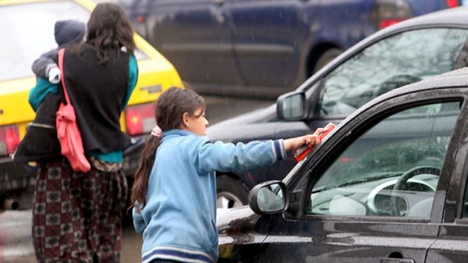 100.000 παιδιά εργάζονται στην Ελλάδα - Media