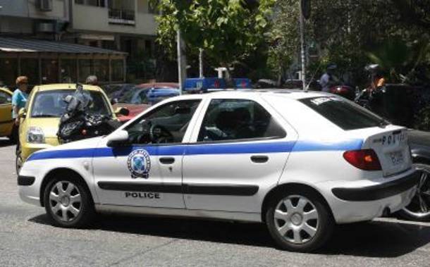 Ένοπλη ληστεία σε υποκατάστημα ΕΛΤΑ στα Εξάρχεια - Media