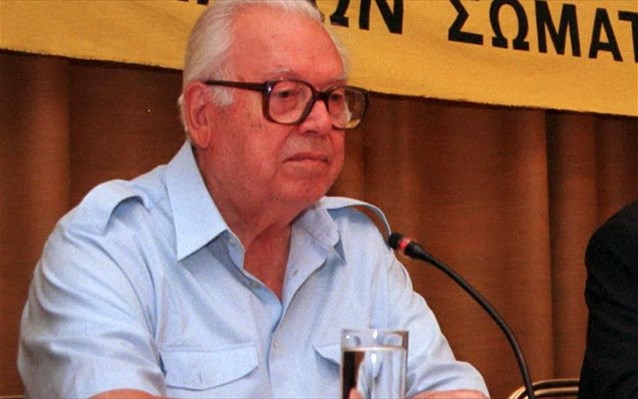 Έφυγε από τη ζωή ο Πολυχρόνης Ενεπεκίδης - Media