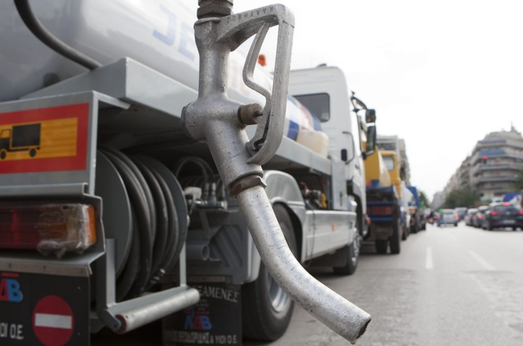 Μείωση τιμής πετρελαίου και ρεύματος ζητούν ΣΥΡΙΖΑ και ΚΚΕ - Media