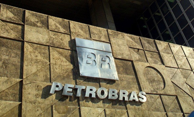 Βραζιλία: Εμπλοκή δεκάδων πολιτικών σε σκάνδαλο στην κρατική πετρελαϊκή εταιρεία Petrobras - Media
