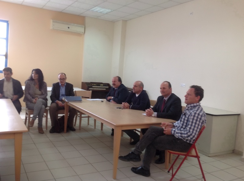 Φωτοβολταϊκά στα σχολεία του Θριασίου από τα Ελληνικά Πετρέλαια - Media