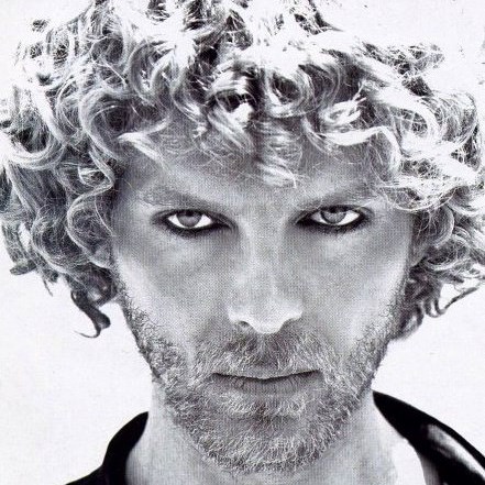 Τη συναυλία της Lady Gaga ανοίγει ο Άλεξ Καββαδίας - Media