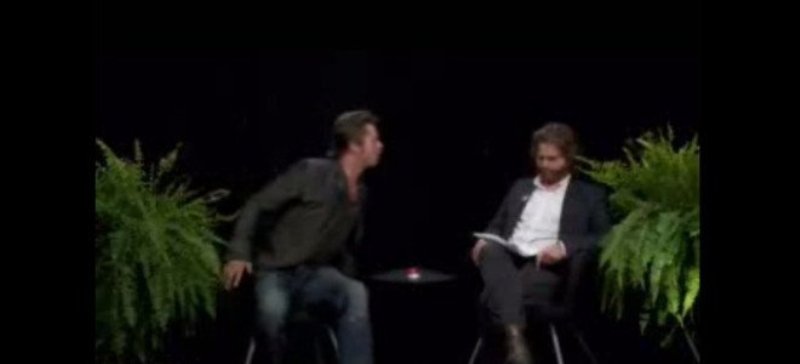 Ο Μπραντ Πιτ έφτυσε την τσίχλα του στον Γαλιφιανάκις (Video) - Media