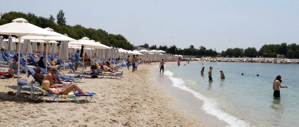 Οβίδα βρέθηκε στην πλαζ της Βουλιαγμένης! - Media