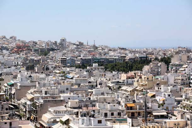 Παράταση της απαγόρευσης πλειστηριασμών ακινήτων ζητούν οι συμβολαιογράφοι - Media