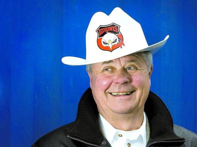 Μην ενοχλείτε τους πλούσιους
 - Media