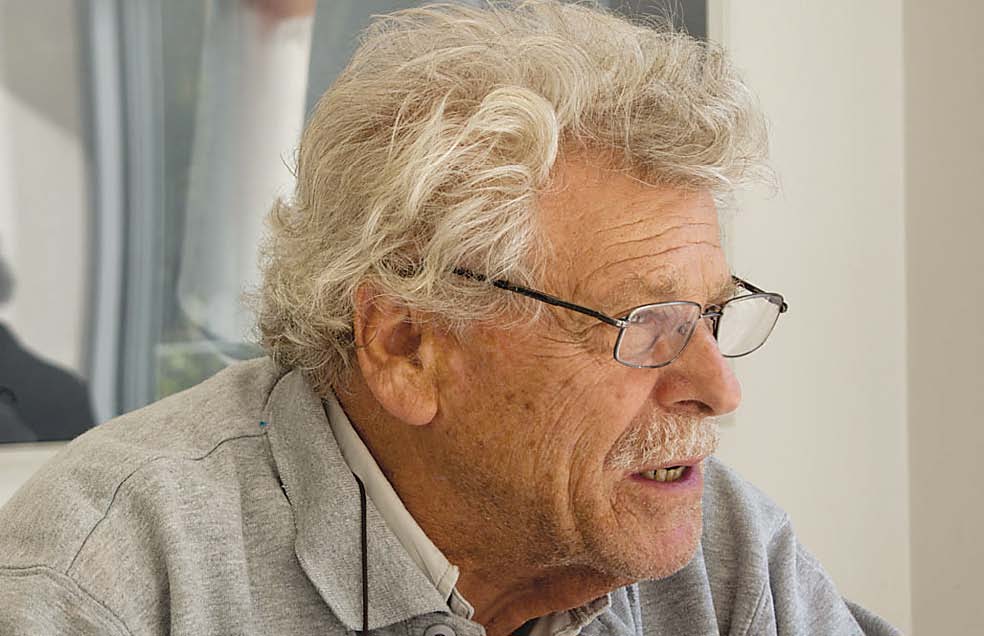 «Για όλα μπορείς να κλαις ή απλώς να δημιουργείς» - Media