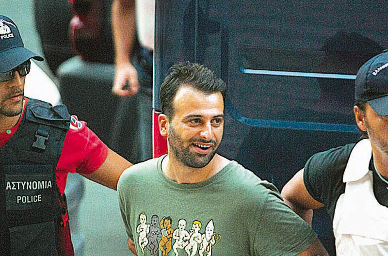 Συνελήφθη στο «Ελ. Βενιζέλος» ο αντιεξουσιαστής Πολύκαρπος Γεωργιάδης - Media