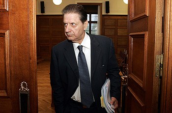 Πολύδωρας: Αν με διαγράψει ο Σαμαράς, θα με απελευθερώσει - Media