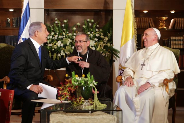 Ο Ποντίφικας έπιασε… αδιάβαστο τον Νετανιάχου! - Media