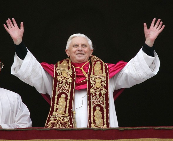 Παραιτείται σήμερα ο πάπας Βενέδικτος - Media