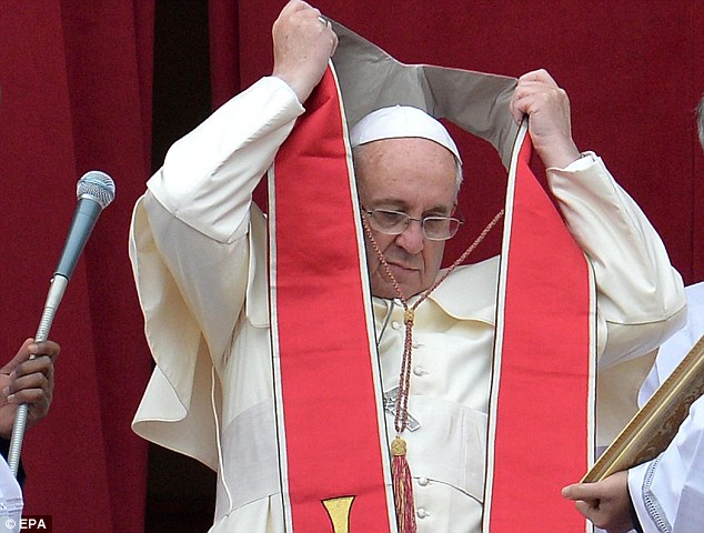 Esquire: Πιο καλοντυμένος άνδρας της χρονιάς ο... Πάπας Φραγκίσκος - Media