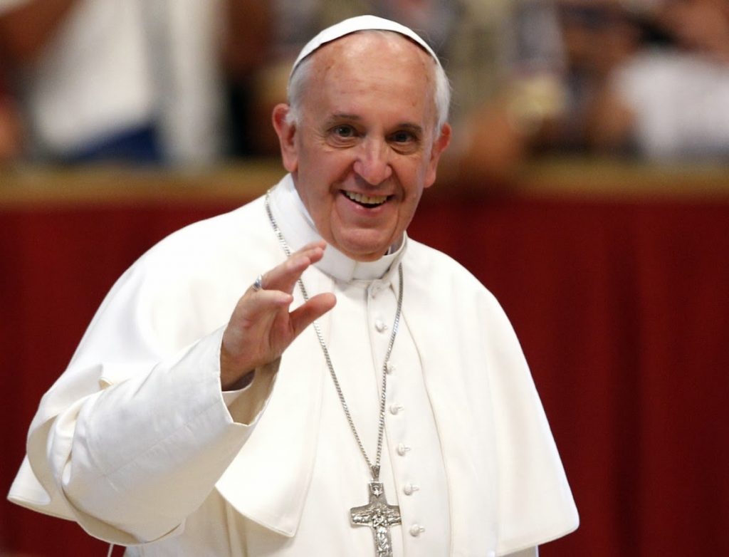 Ο Πάπας Φραγκίσκος απαρνείται το Facebook - Media