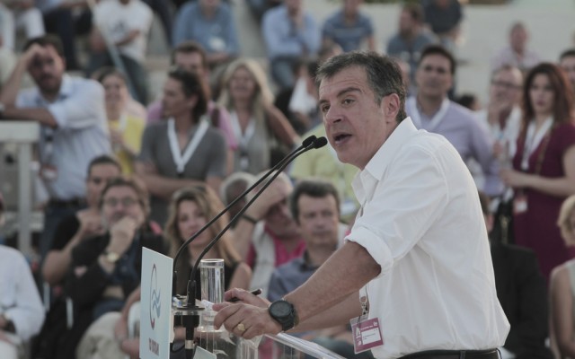 Επικεφαλής ο Θεοδωράκης – Εθελοντές τα μέλη - Media