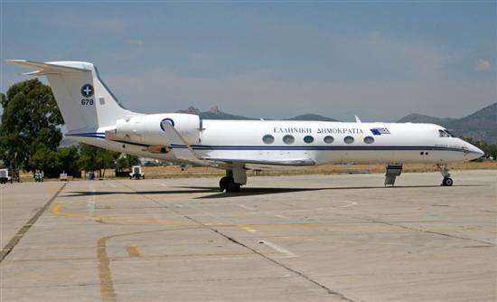Προσγειώθηκε το αεροπλάνο που μετέφερε τον Βενιζέλο - Media