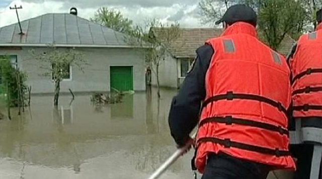 Ρουμανία: Τέσσερις  νεκροί και τρεις αγνοούμενοι από πλημμύρες - Media