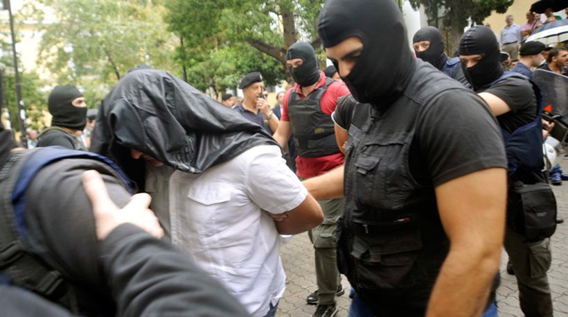 Προφυλακιστέος ο συνοδηγός του Ρουπακιά - Media