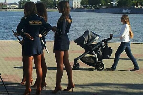 Απαγορεύουν τις μίνι φούστες στη Ρωσία - Media