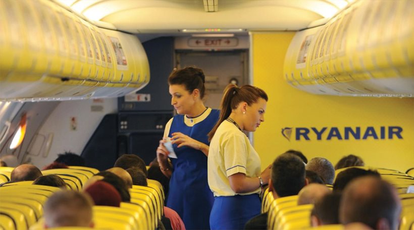 Θες να δουλέψεις στην Ryanair; Πλήρωσε! - Media
