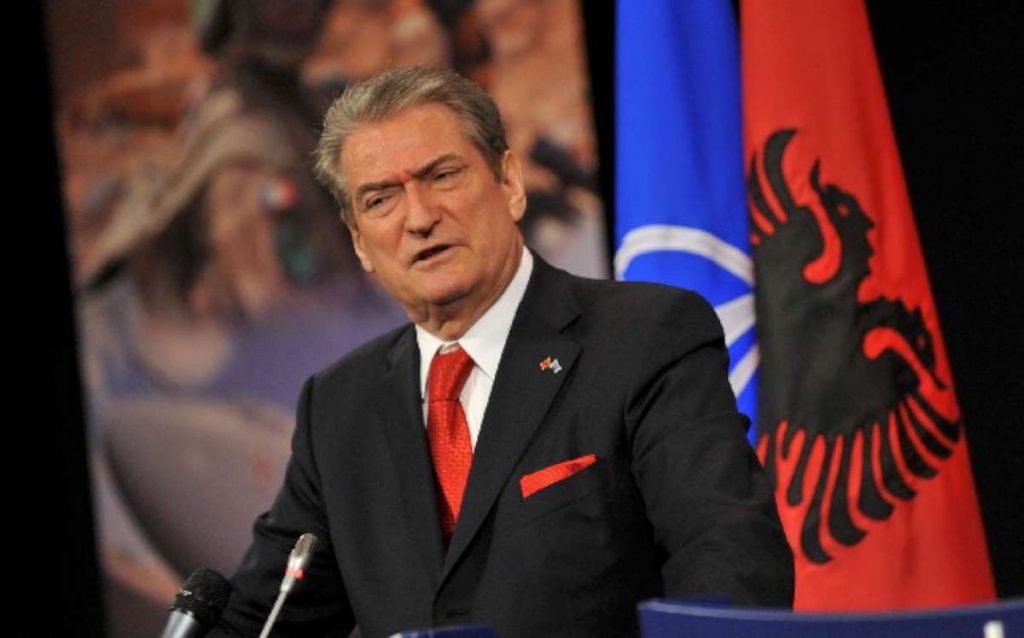 Δεν πάει Αλβανία ο  Αβραμόπουλος λόγω δηλώσεων Μπερίσα - Media