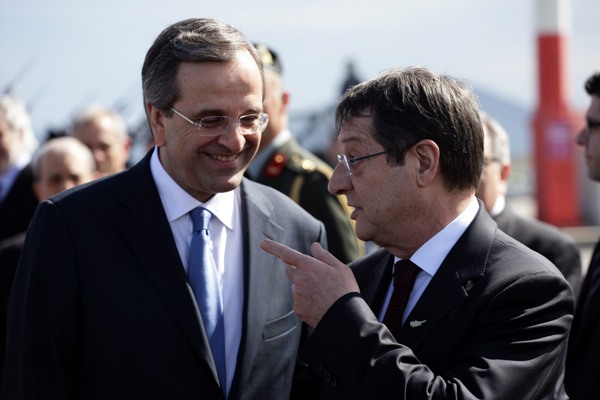 Εθνικά θέματα και ιδεολογικές κοκορομαχίες - Media