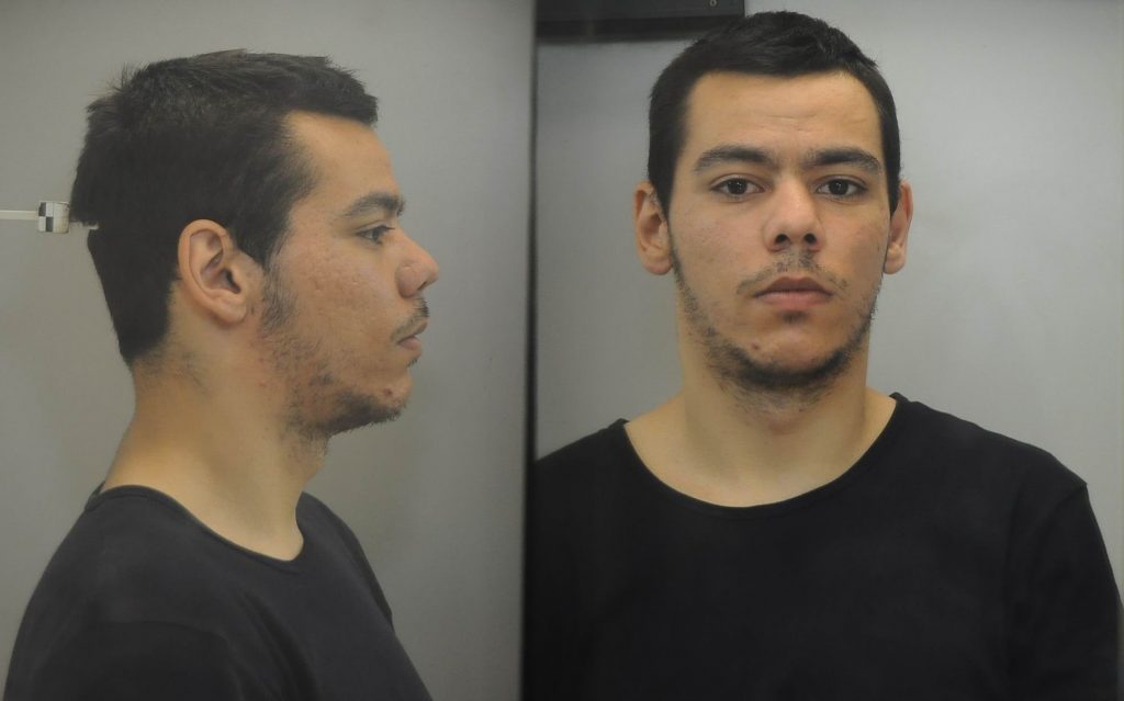 Στη δημοσιότητα οι φωτογραφίες του φερόμενου ως σατανιστή - Media