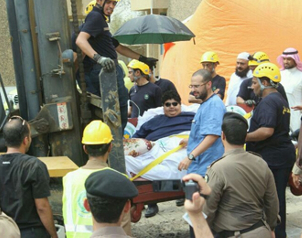 Σαουδική Αραβία: Με γερανό μετέφεραν υπέρβαρο στο νοσοκομείο - Media