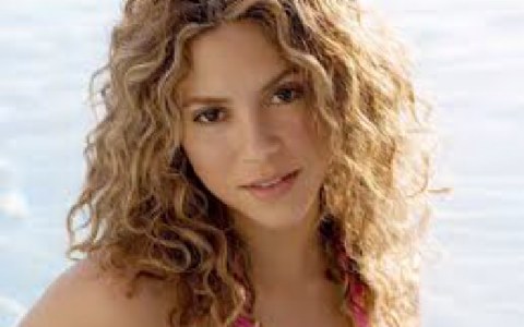 Και πάλι έγκυος η Σακίρα - Media