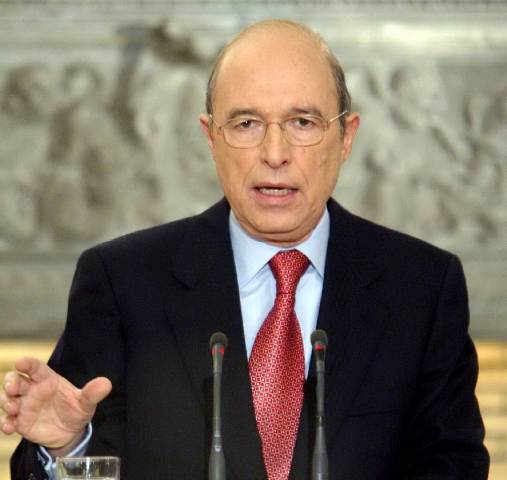 Διαψεύδει ο Κ. Σημίτης ότι είναι υπέρ των πρόωρων εκλογών - Media