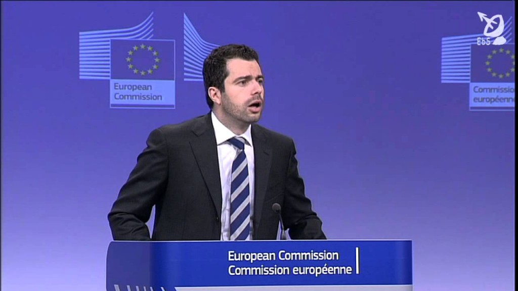 «Μασάει τα λόγια της» η Κομισιόν όσον αφορά την έδρα και τον επικεφαλής του ΤΑΙΠΕΔ - Media