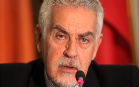 Παραιτήθηκε ο διευθύνων σύμβουλος της ΕΡΤ Νίκος Σίμος - Media