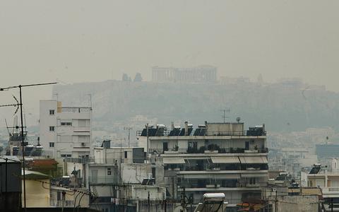Ζέστη, υγρασία και σκόνη σε όλη την Ελλάδα - Media