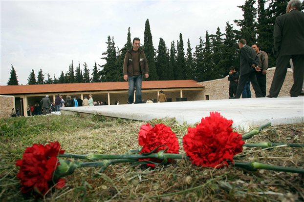 Πουλάνε και το Σκοπευτήριο της Καισαριανής - Media