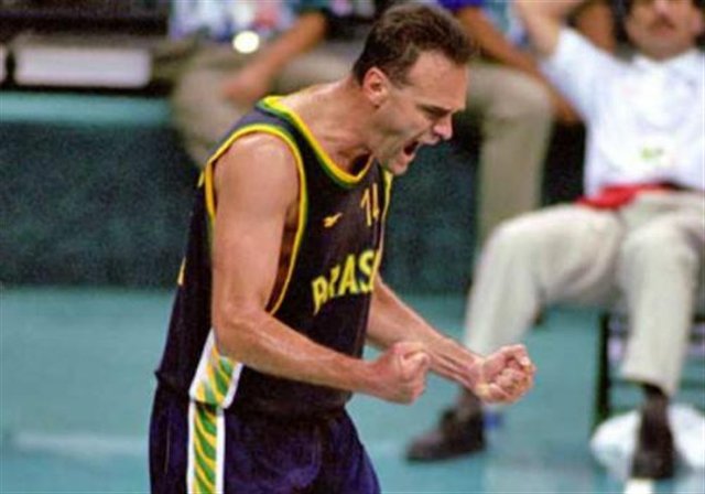 Παγκόσμια συγκίνηση για τον Όσκαρ Σμιντ - Media