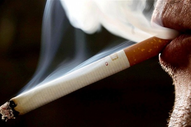 ΑΚΟΣ: Αυτό είναι το προφίλ των Ελλήνων καπνιστών – Οι γυναίκες καπνίζουν περισσότερο - Media