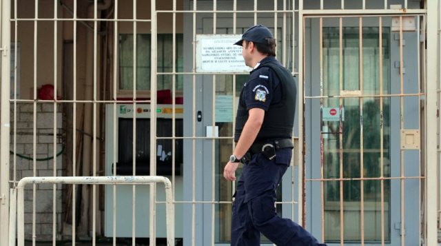 Προσωρινή αναστολή των κινητοποιήσεων αποφάσισαν οι σωφρονιστικοί υπάλληλοι - Media