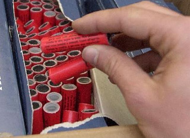 Προσοχή στα εγκαύματα τις ημέρες του Πάσχα   - Media