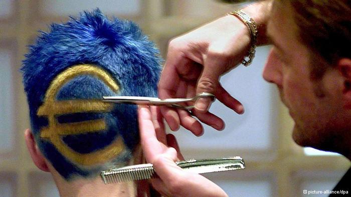 Spiegel: «Ο Σαμαράς παραλίγο να ρίξει την κυβέρνηση - Αναμένεται νέο κούρεμα του χρέους» - Media