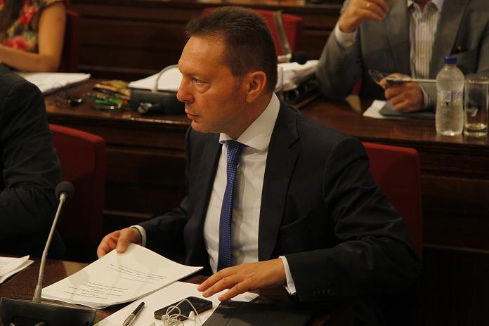 Στουρνάρας: Δεν καταργούνται οι αποδείξεις - Media
