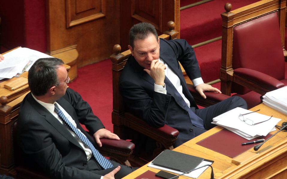 Στα τρία «σπάει» η δόση – Στήριξη περιμένει από Eurogroup ο Σαμαράς - Media