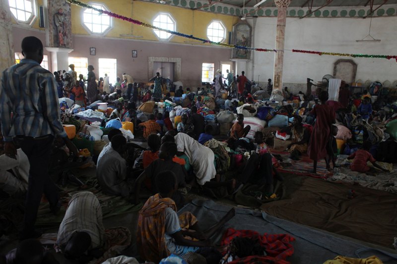 Πλιάτσικο σε αποθήκη τροφίμων του ΟΗΕ
 - Media