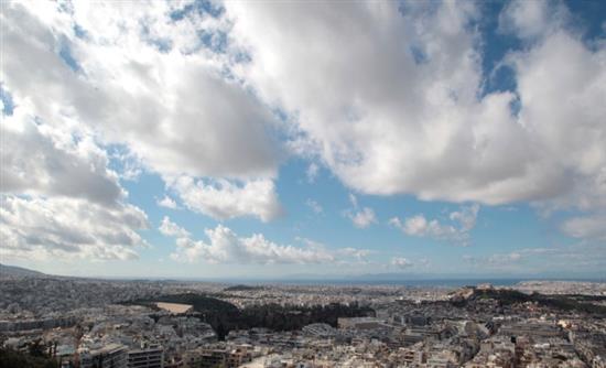 Νεφώσεις και υψηλές για την εποχή θερμοκρασίες - Media
