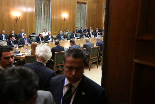Ευρείας έκτασης ανασχηματισμός – Ποιοι μένουν, ποιοι φεύγουν - Media