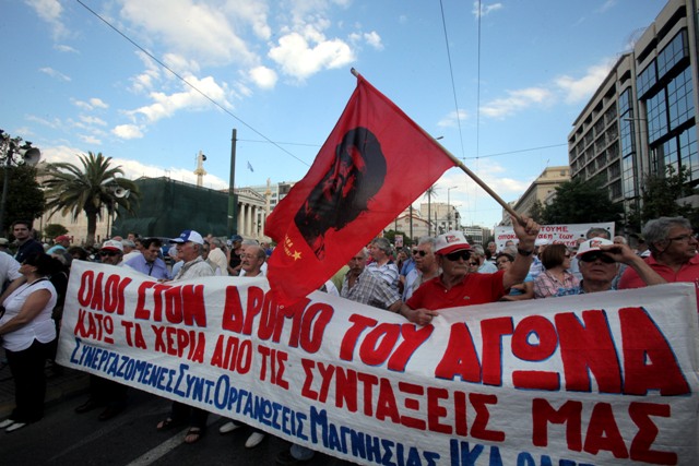 Συλλαλητήριο συνταξιούχων στα Προπύλαια (Photos) - Media