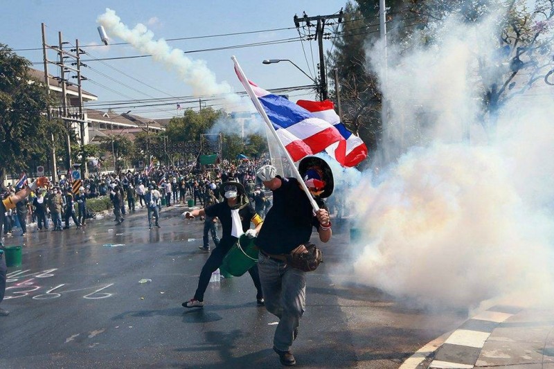 Ταϊλάνδη: Πυρά κατά του ηγέτη των «Κόκκινων Πουκάμισων»   - Media