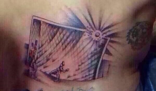 Ο Πινίγια «χτύπησε» στο κορμί του, το δοκάρι του 119 στο Χιλή - Βραζιλία (Video) - Media