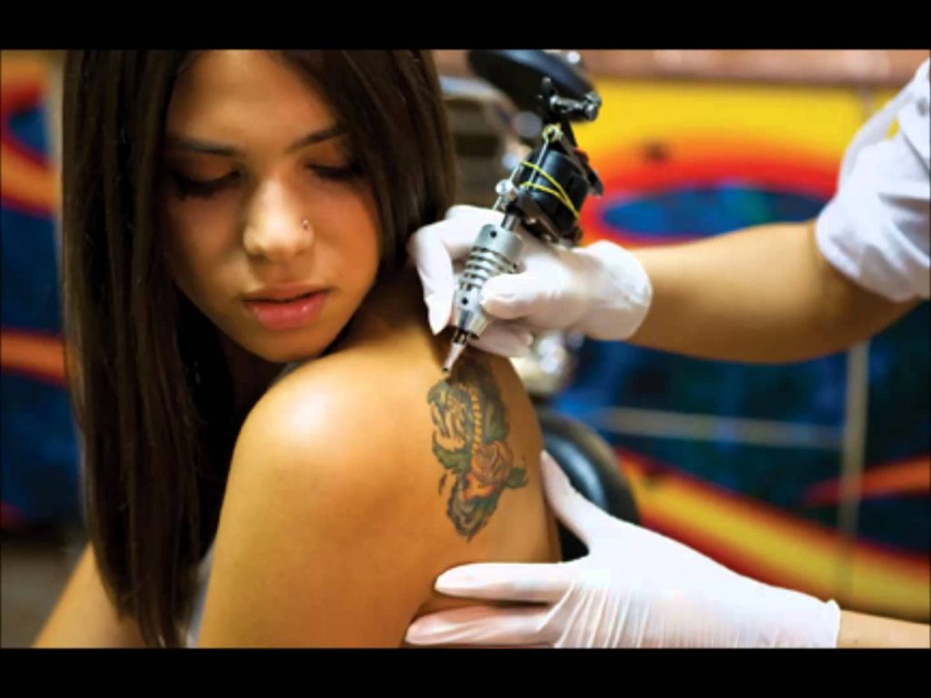 Όλη η αλήθεια για τα τατουάζ: Μάθε όσα πρέπει να ξέρεις (Video) - Media